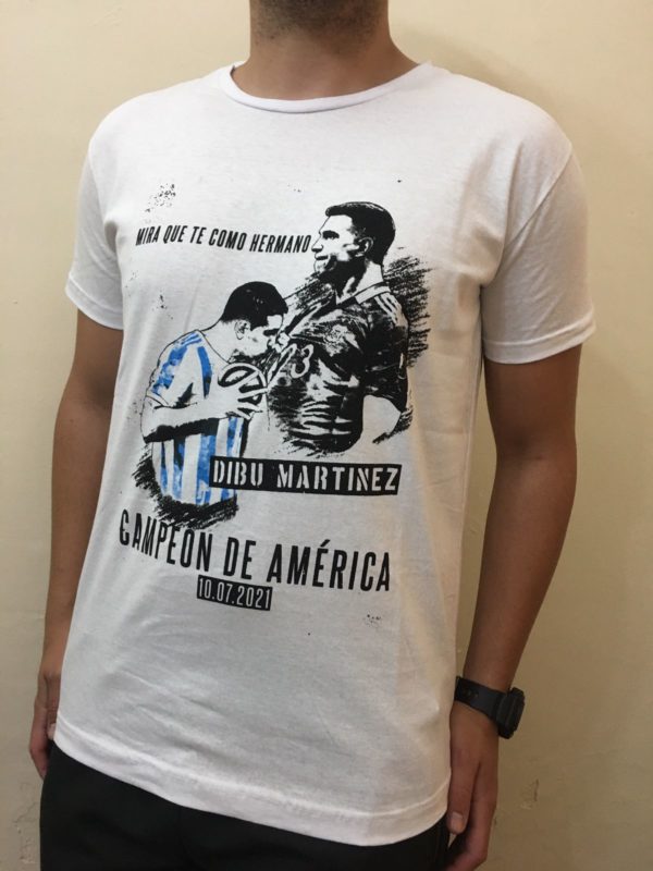 Dibu Martínez blanca