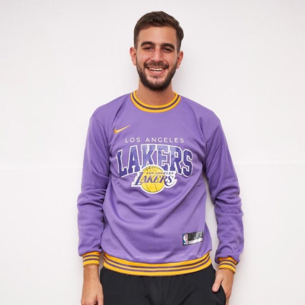 Lakers violeta